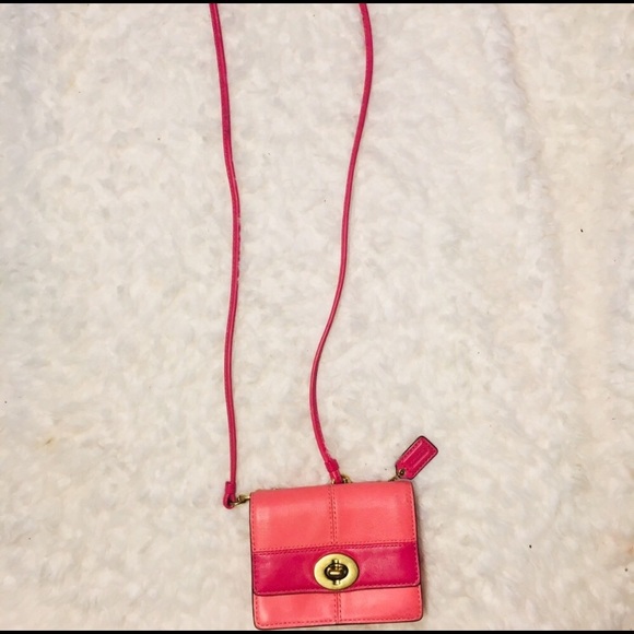 Coach Pink mini crossbody - Picture 4 of 6